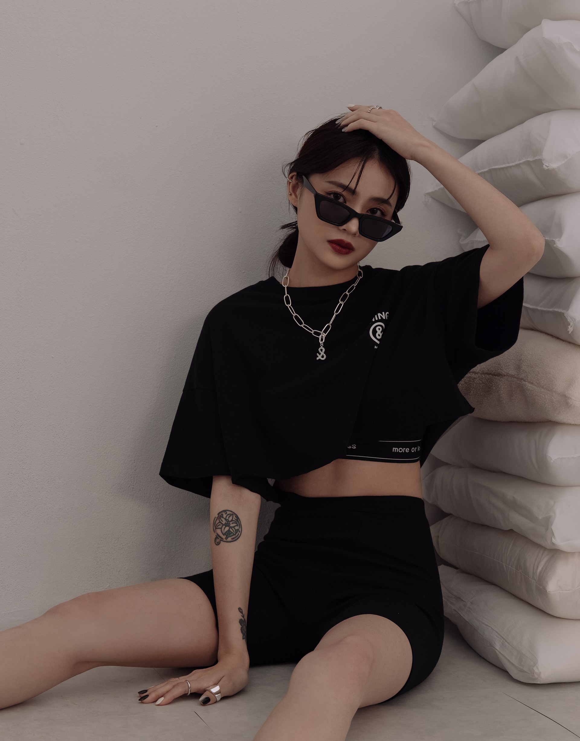 & IN THING LOGO短版TEE-PAZZO