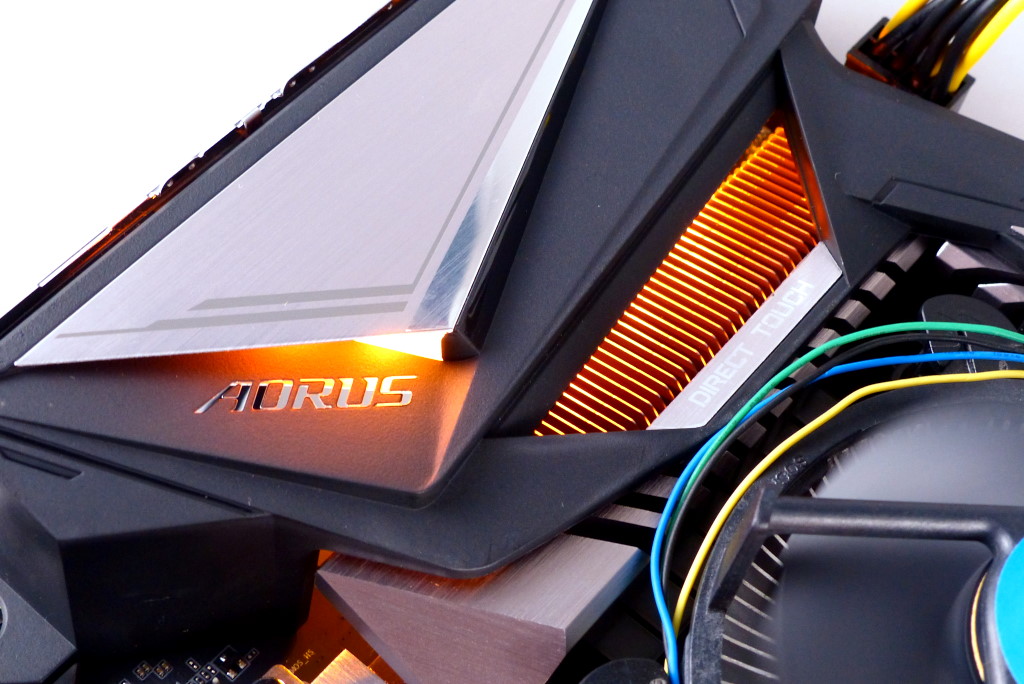 全核 5Ghz 供電散熱強化，GIGABYTE Z390 AORUS MASTER 主機板動手玩