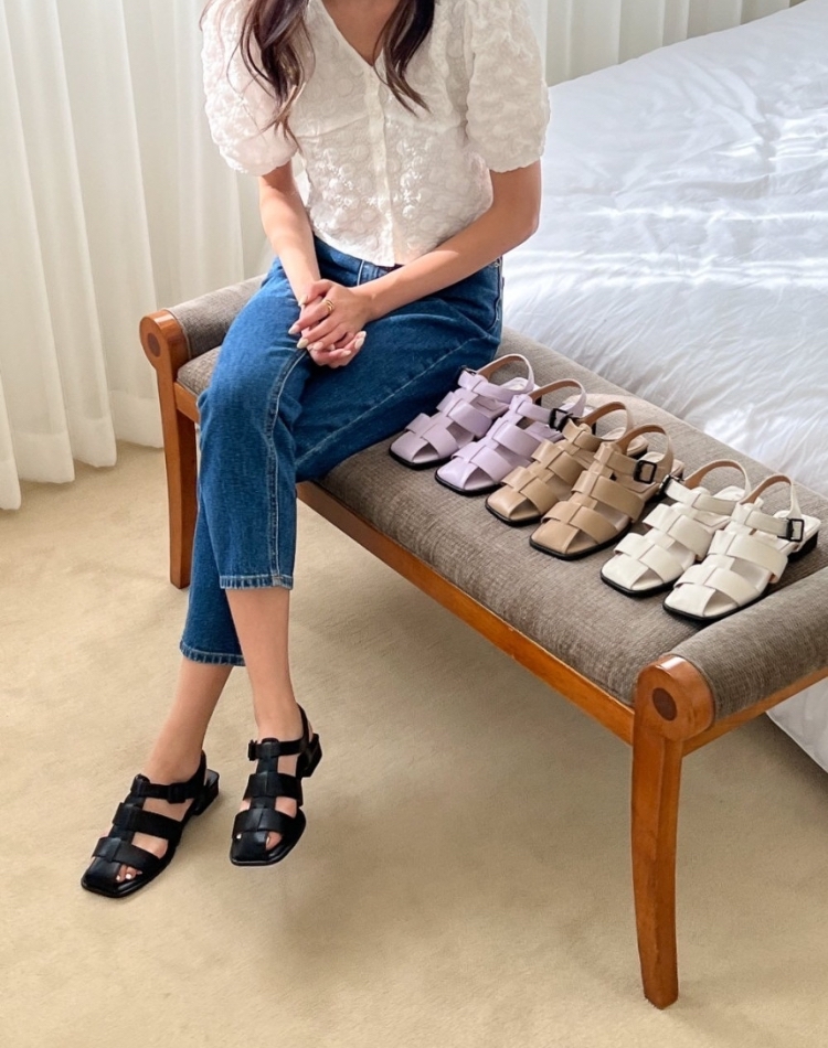 日系編織簍空魚骨扣環方頭涼鞋．白鳥麗子