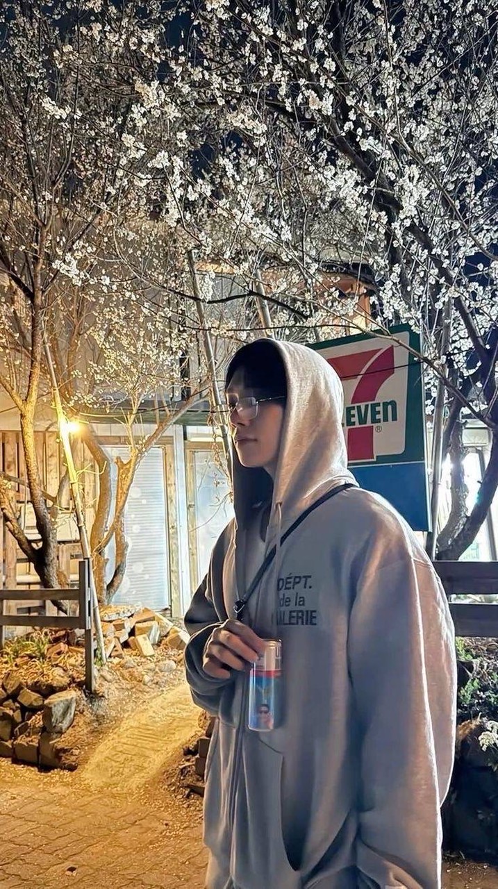 ✩‧🧊₊˚𝙷𝚎𝚕𝚕𝚘 𝚠𝚒𝚗𝚝𝚎𝚛° ☁️ ₊˚❅