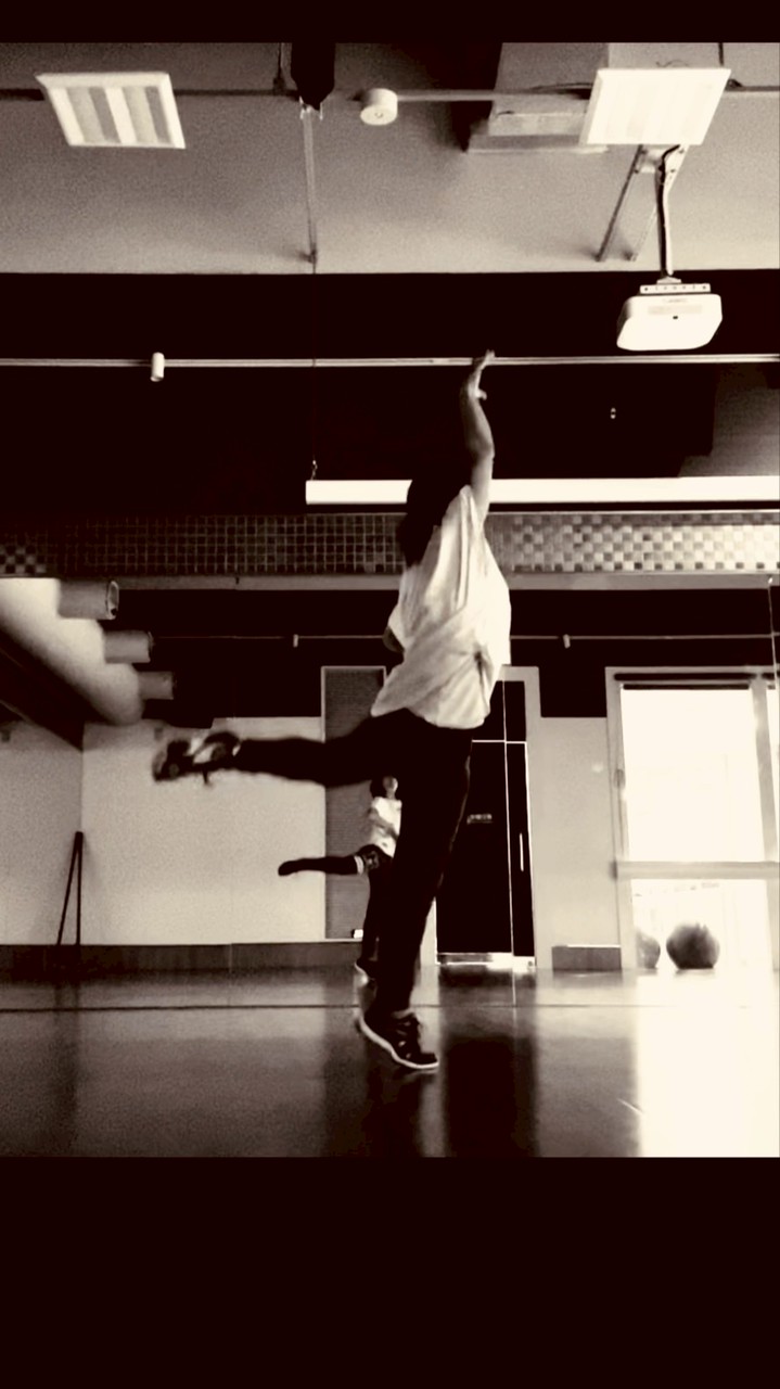 甲斐Latin Aero サークル