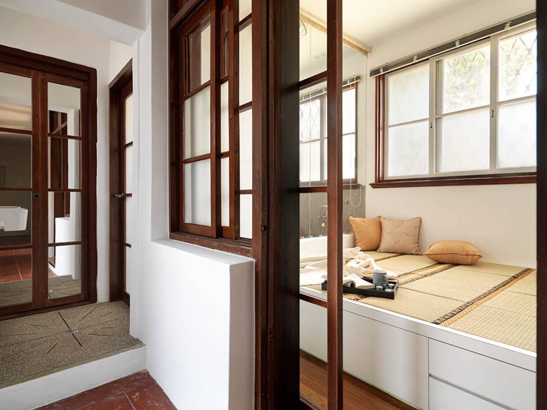 種有榻榻米墊的和室設計 Homify Line Today