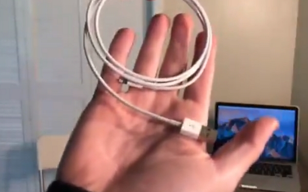 繼USB炸彈之後，現在有人做了一條內建WiFi的USB傳輸線可以遠端遙控入侵你的電腦