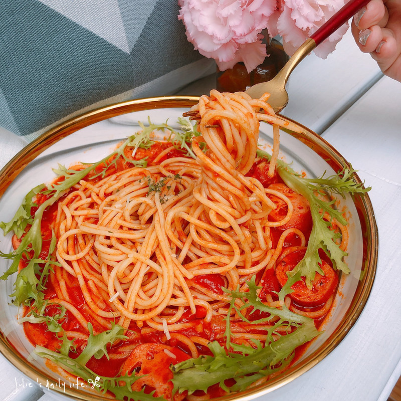 brunch,Eclipse cafe,下午茶,午餐,咖啡,日食,日食 eclipse cafe,日食 eclipse cafe 藝文店,日食咖啡,日食桃園,早午餐,桃園,桃園 下午茶,桃園日食,桃園藝文特區,氣泡飲,焗烤飯,甜點,義大利麵,藝文特區,藝文特區 早午餐,藝文特區咖啡,蛋糕 @跟著Julie一起走吧