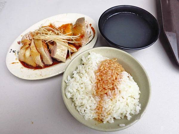 【南機場夜市美食】山內雞肉-軟嫩又Q彈的雞肉 【南機場夜市美食】山內雞肉-軟嫩又Q彈的雞肉
