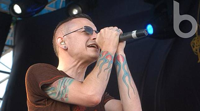 Chester Bennington Meninggal, Ipswich Town Ikut Berduka