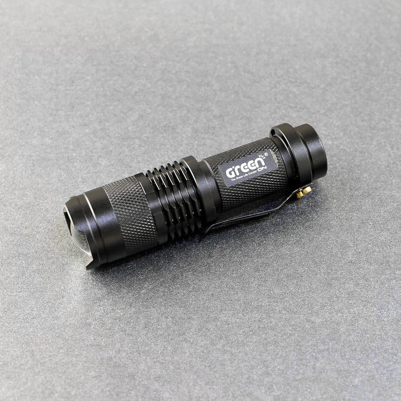 一般照明、聚焦功能、閃光模式 手掌大小尺寸，迷你好攜帶，重量僅約65公克