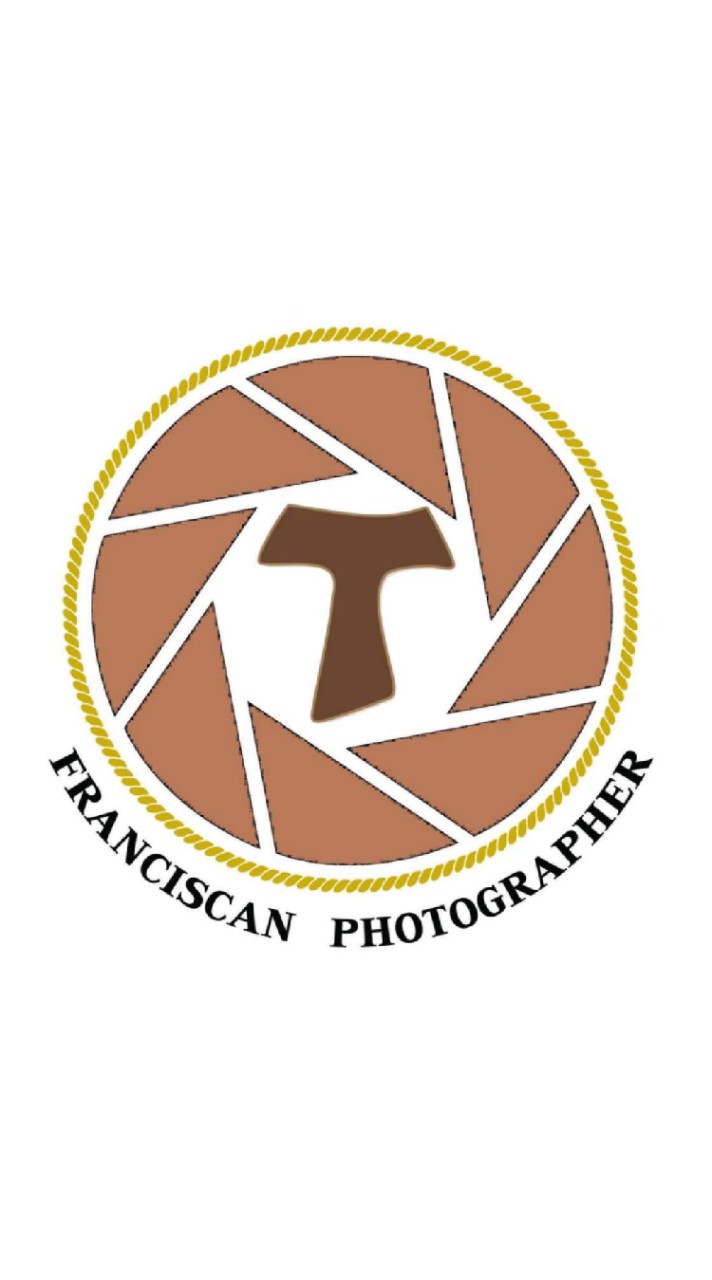 Franciscan photographer - ช่างภาพผู้ต่ำต้อย
