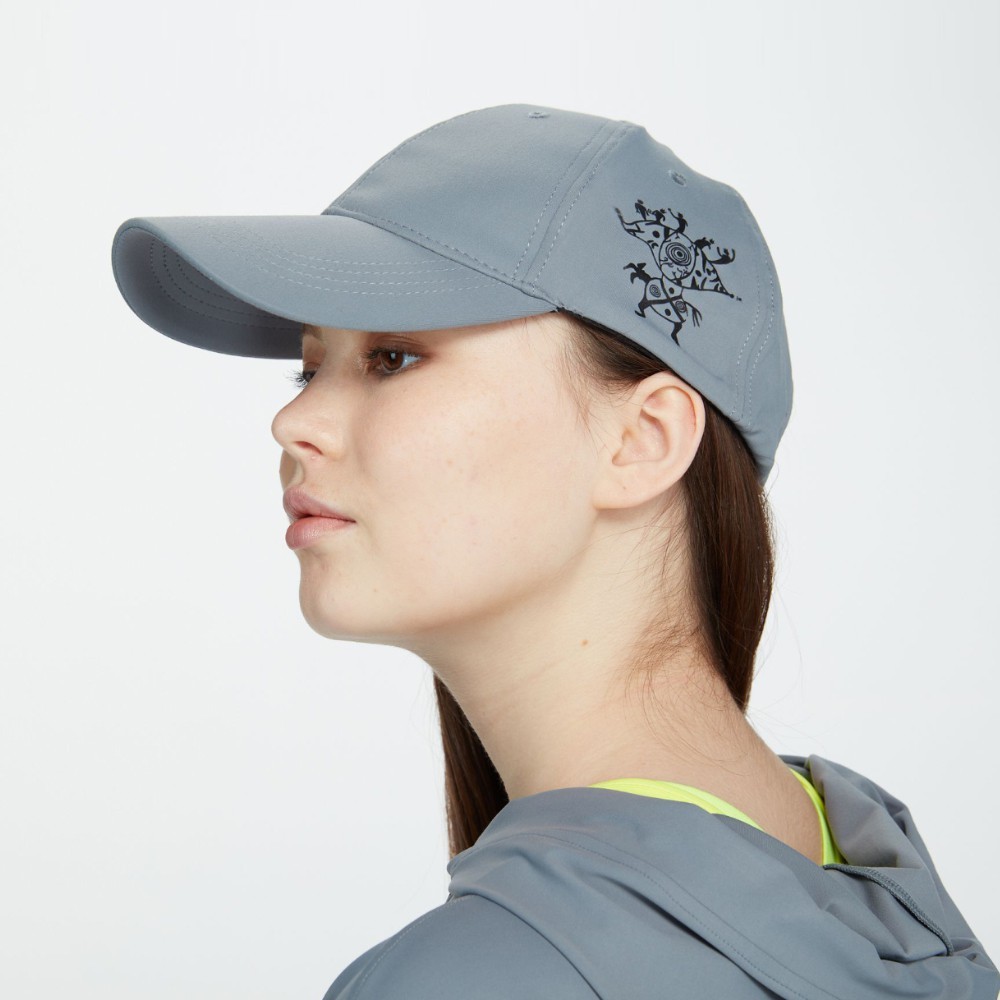 free size 帽緣深度10cm 帽高17cm 頭圍55cm 材質:聚酯纖維 - 隔離99%+紫外線 吸濕排汗速乾涼感 高彈力不易變形超細纖維穿戴舒適 - 鑑賞期及退貨注意事項 1. 本商城購物享