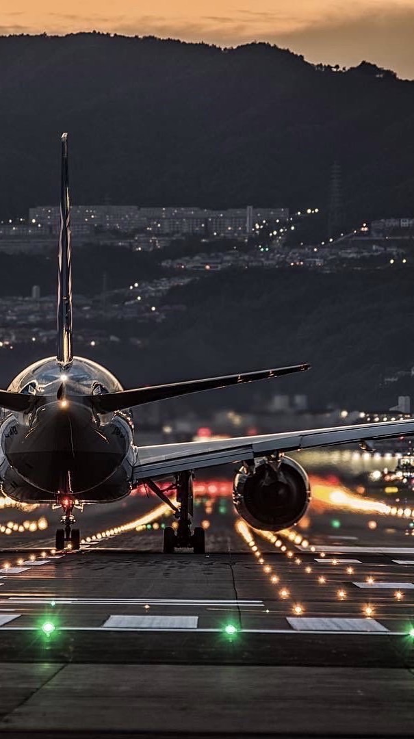 桃園機場看飛機