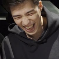 小力與他的乾爹乾媽