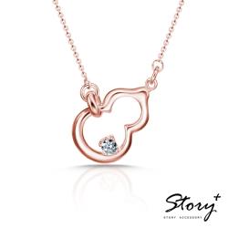 ◎葫蘆．福祿|◎極簡設計 線條圓滿|◎寓意福祿綿延品牌定位:專櫃品牌品牌:STORY故事銀飾款式:項鍊種類:鎖骨鍊(16吋)適用性別:女生尺寸:◆尺寸:主墜約25x12mm◆其他:16吋純銀項鍊(延長