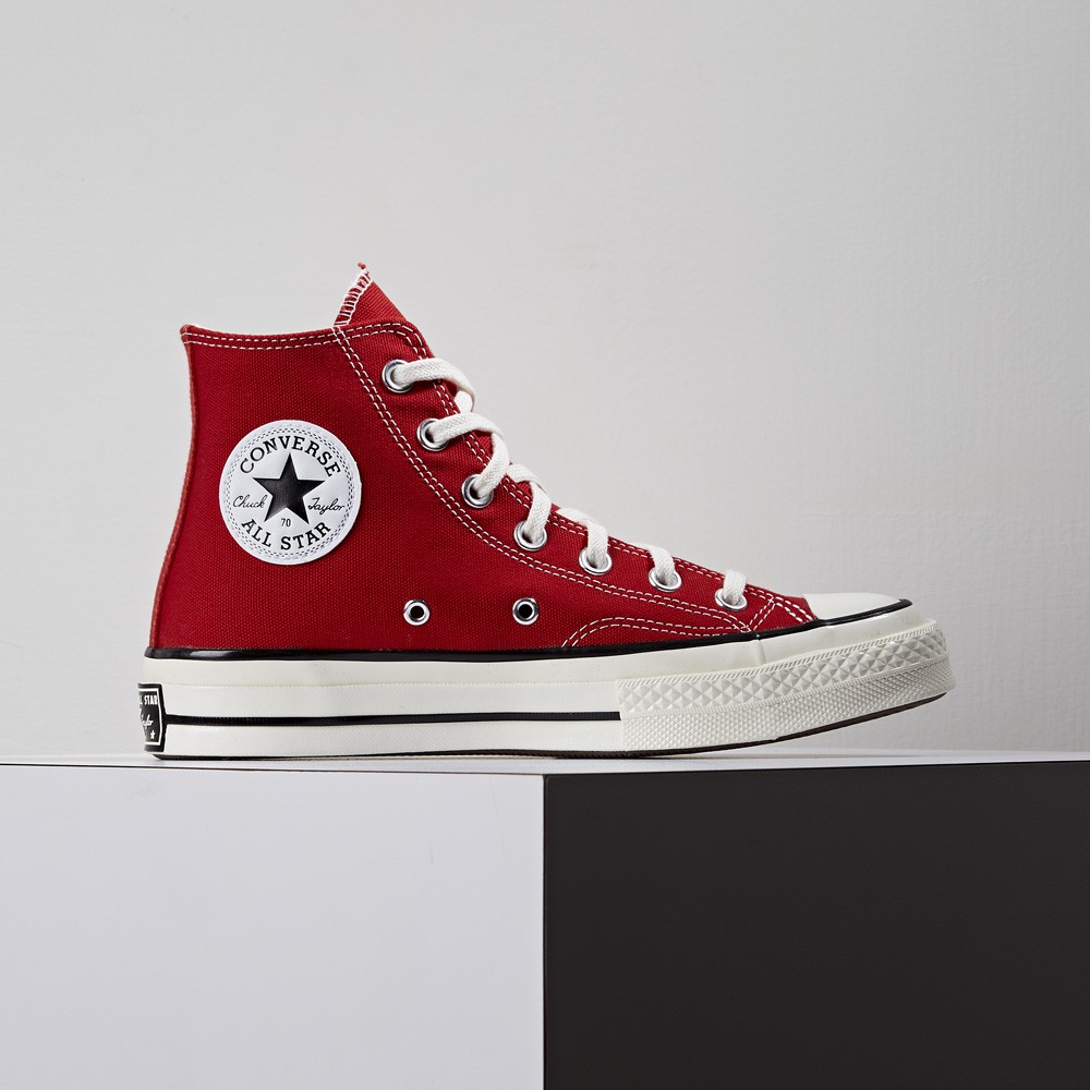 ※ 一筆訂單最多購買兩雙鞋子，超過兩雙會因為包裝材積不符合規範導致商品無法寄出。※ 個人衛生用品、貼身衣物等 經拆封過後 皆不適用於鑑賞期，如需退貨請勿拆封包裝，如經我司收到退貨商品發現拆封、使用等情