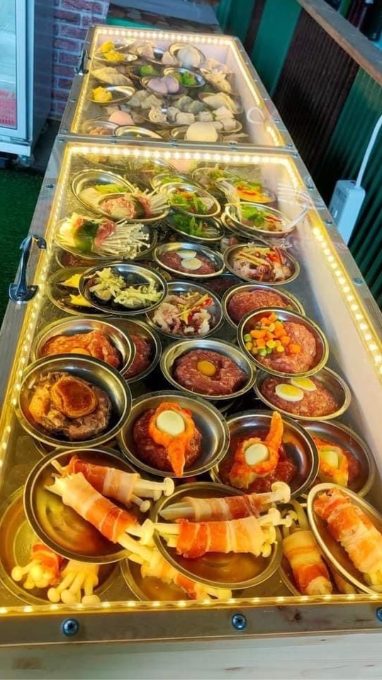 ยำ+ชาบู 10บาทตลาดจิ๋มมด