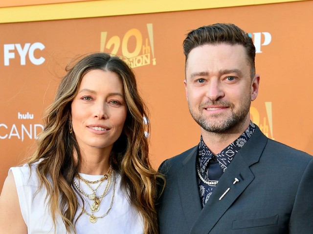 ジャスティン・ティンバーレイク、「ジェシカ・ビールの“彼氏”」と呼ばれ皮肉のコメント（MTV NEWS）