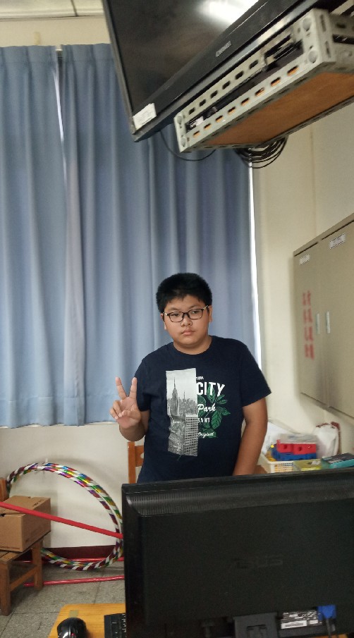 滾吧！蔡東坡雞沒希望的娘們ㄦ