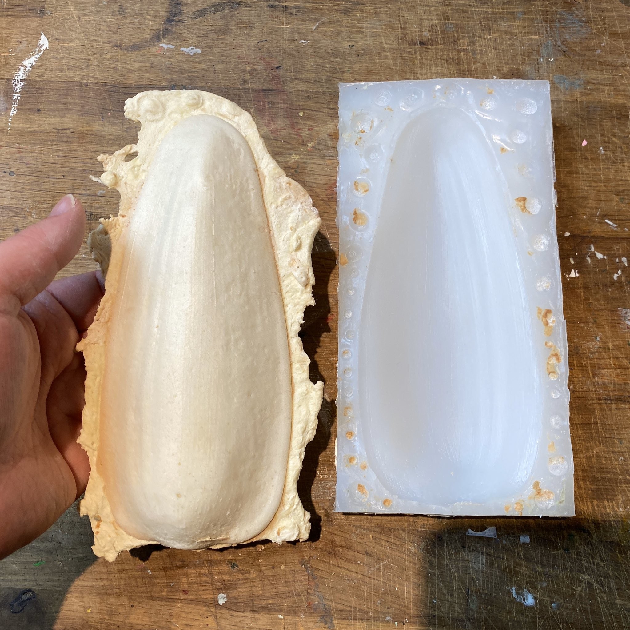 比巴掌還大的葵花子 咬開裡面是巧克力 Line購物