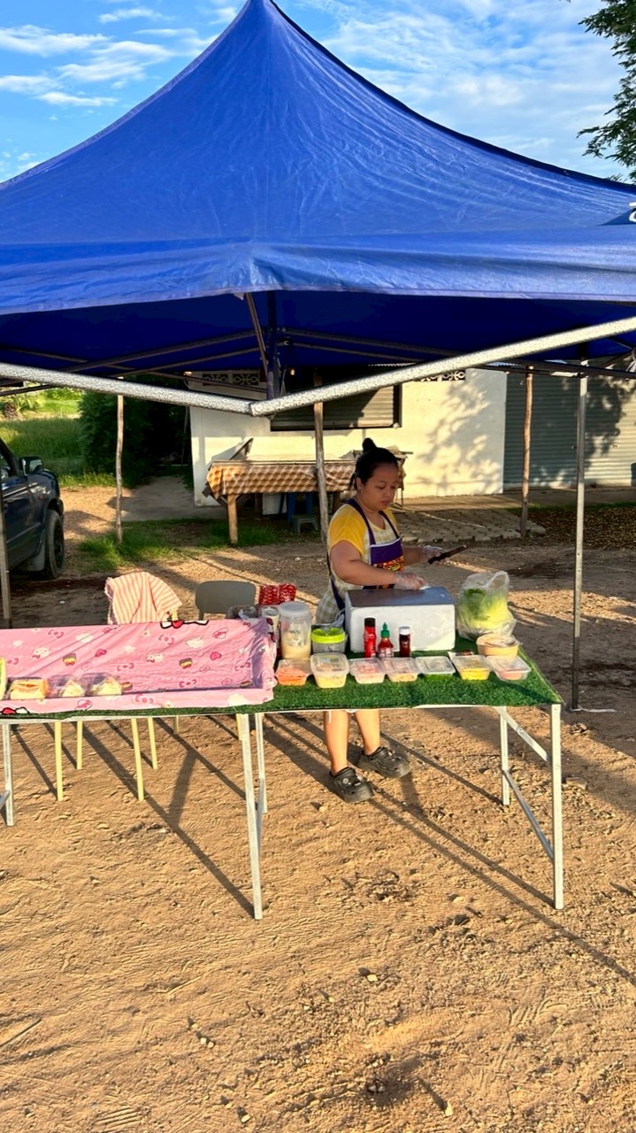 แซนวิชใส้แตก