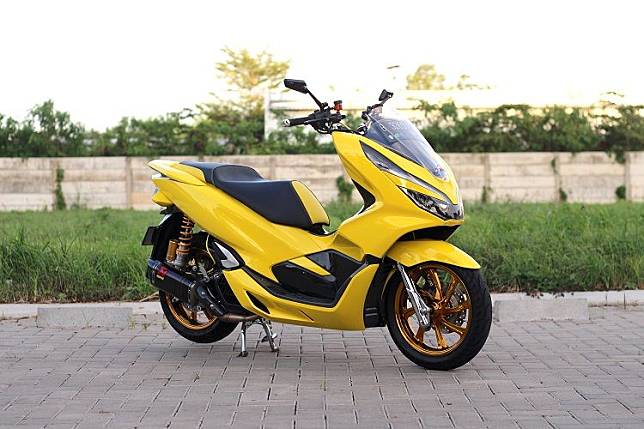 All New Honda PCX 150 2018 Bumblebee Elegan