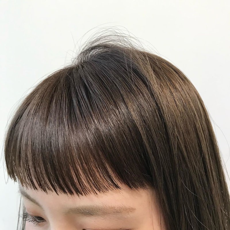 前髪がベタつく 理由はマスク シャンプー 正しい対処法で サラふわヘアに Mine