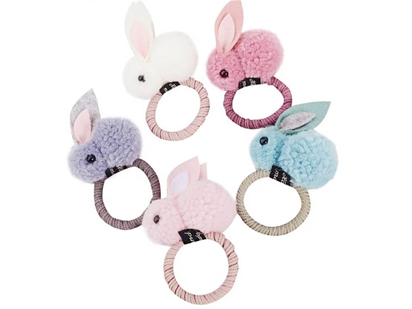 QQ長耳立體兔兔髮圈(1入)【D280023】髮飾／顏色隨機出貨，還有更多的日韓美妝、海外保養品、零食都在小三美日，現在購買立即出貨給您。