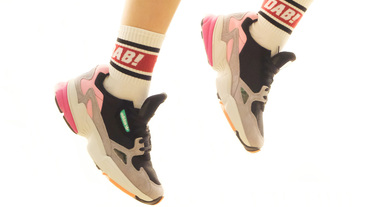 起點指標 / ADIDAS ORIGINALS FALCON W