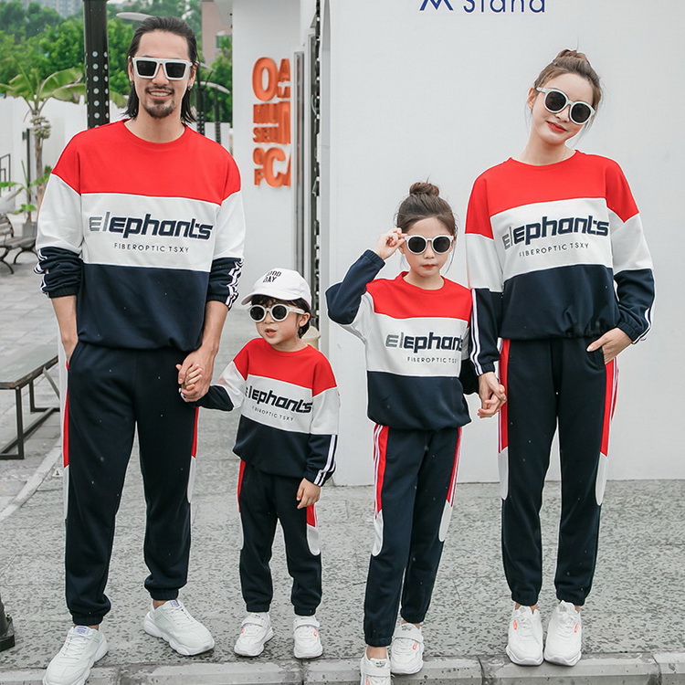 親子裝系列一律接單給配合的工廠訂製。下單後7天左右出貨。到貨尺寸問題可更換一次不退款，請知悉。由於是專供全家衣著，所以高品質以及實用性是設計的最大考量。請放心選購！童款:90cm建議身高80~95cm