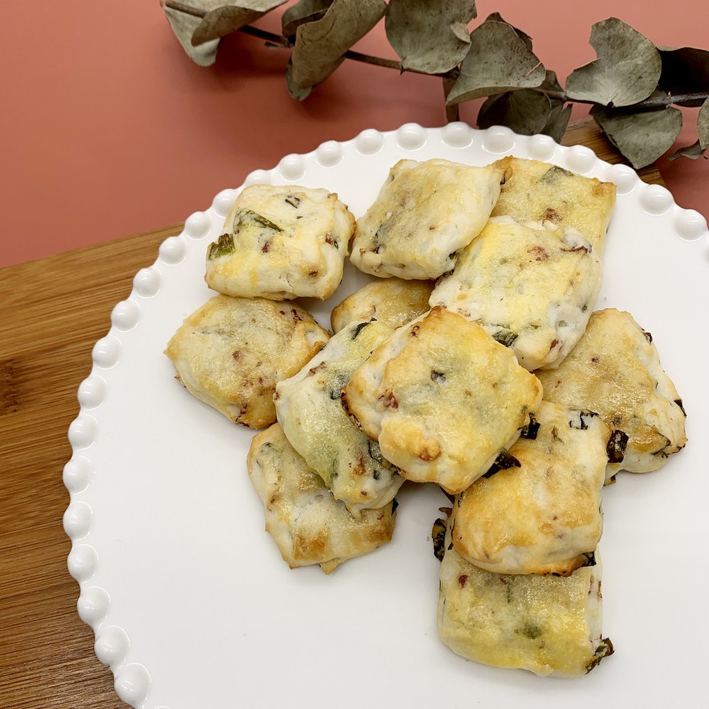 **適合糖友.血糖控制者.體重控制者.生酮飲食者食用**#無糖起士條#低油配方#血糖控制者可食#體重控制者可食#低GI#生酮#無澱粉#無醣#無糖內容物/規格：一入3x3cm保存期限：一年成分：請參考圖