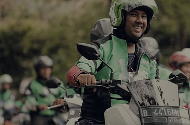 5 Kisah Driver Ojek Online yang Menyentuh Hati dan Bikin Mata Kita Berkaca-kaca