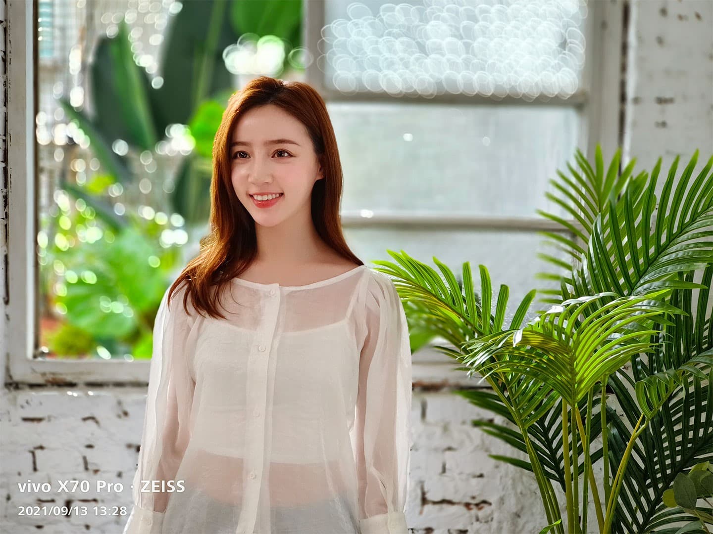 實際套用「Planar」鏡頭效果所拍攝的人像照。