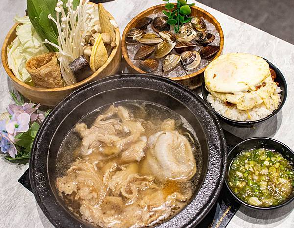 【桃園美食】嗑肉石鍋-什麼!?和牛龍蝦火鍋只要599元就能吃到！CP值爆高的火鍋店