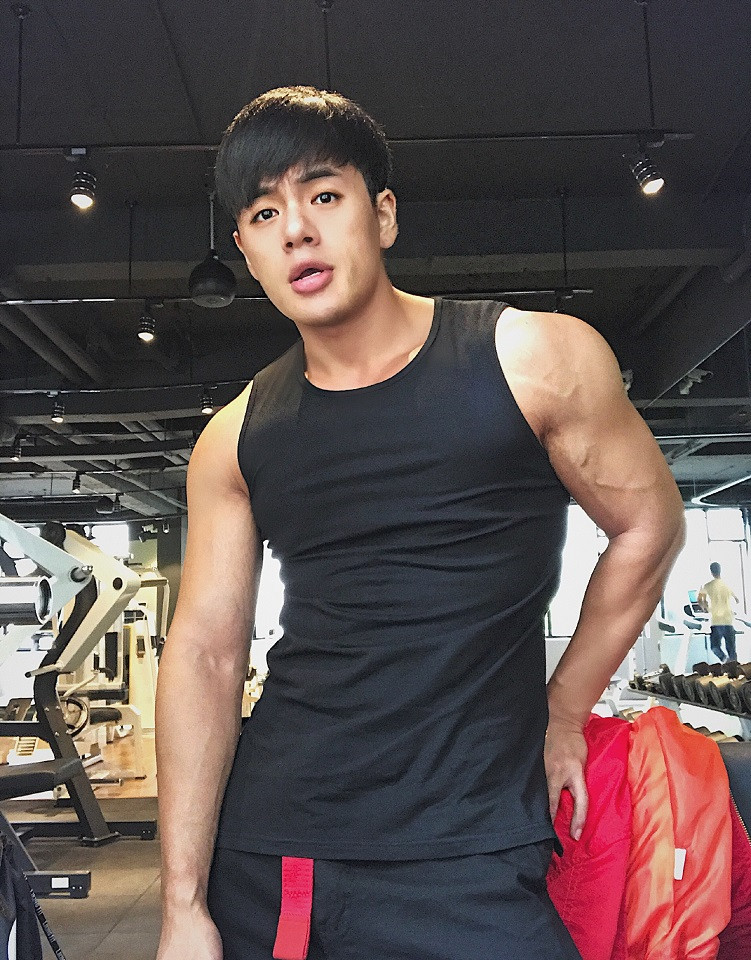 《傳聞中的陳芊芊》演員古裝vs時裝5：沈馳