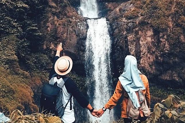 9 Curug Menawan Yang Terlalu Indah Dilewatkan Jika Main Ke Garut