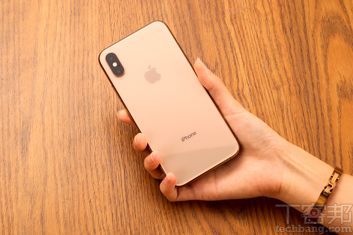iPhone XS 第一手開箱！細看水潤金色機身、後製景深控制實測 (內含影片)