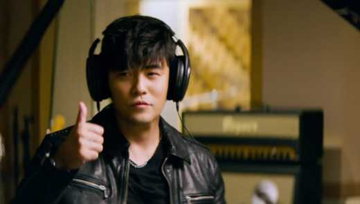 帝舵表全球代言人周杰倫，自導自演TUDOR年度新作「Royal皇家系列」腕錶廣告，展現全方位才華。（圖╱翻攝自IG）