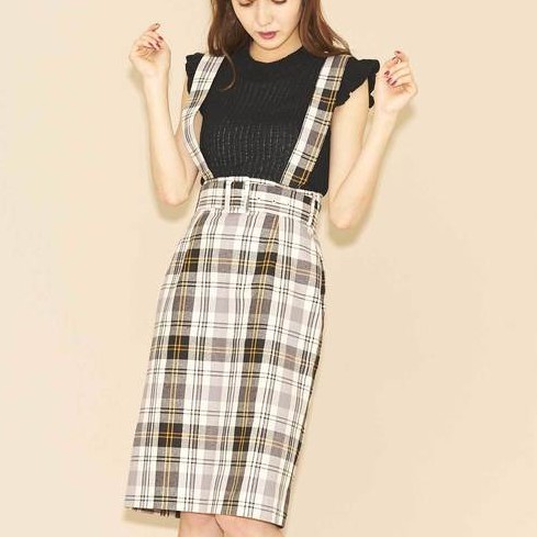 S: 全長 94.5cm 裙長 62.5cm 腰圍 61cm(有鬆緊) 臀圍 82cmM: 全長 99cm 裙長 65.5cm 腰圍 66cm(有鬆緊) 臀圍 87cm素材: 棉 100% (裡布: 