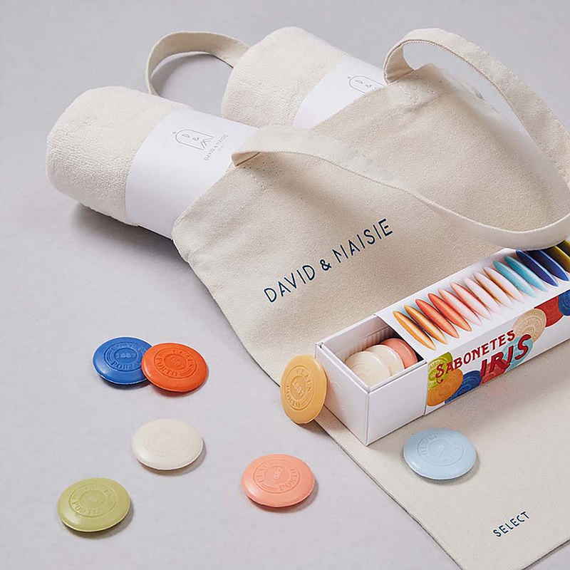 吸水性佳 超柔軟又舒適 台灣製造 ✔走過百年時光的Claus Porto葡萄牙手工皂 ✔堅持舊世界機械方法7道製作工序 ✔最知名的五大特色：密度和硬度高、香味持久、不會輕易裂開、泡沫豐富細緻