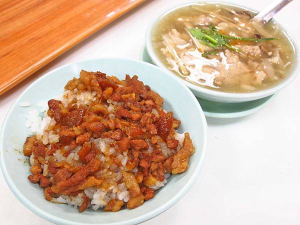 【台北美食】雙連街魯肉飯-超過40年老字號魯肉飯 【台北美食】雙連街魯肉飯-超過40年老字號魯肉飯