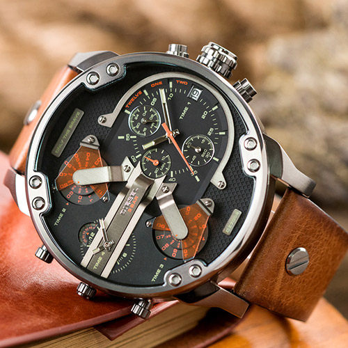 DIESEL Mr Daddy 2.0 狂野霸氣大錶面皮革腕錶 DZ7332 熱賣中!