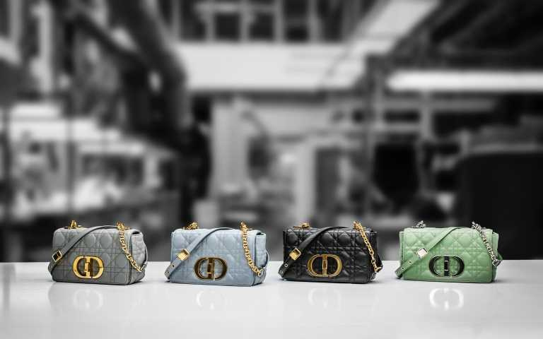 Dior Caro 籐格紋柔軟小牛皮小型翻蓋包／115,000元（圖／品牌提供）