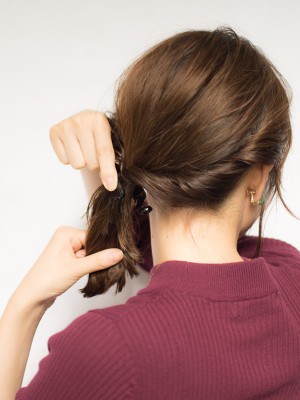 こなれ感アップ 横結びで簡単ミディアムヘアアレンジ