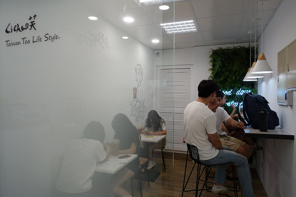 政大飲料推薦-禮采芙文山政大店，文山區健康手搖飲料，有台灣茶葉現泡茶、果茶、塔拉朵冰淇淋、輕食，文青風IG打卡飲料店
