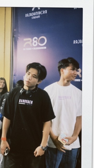 เมกะลีกกก