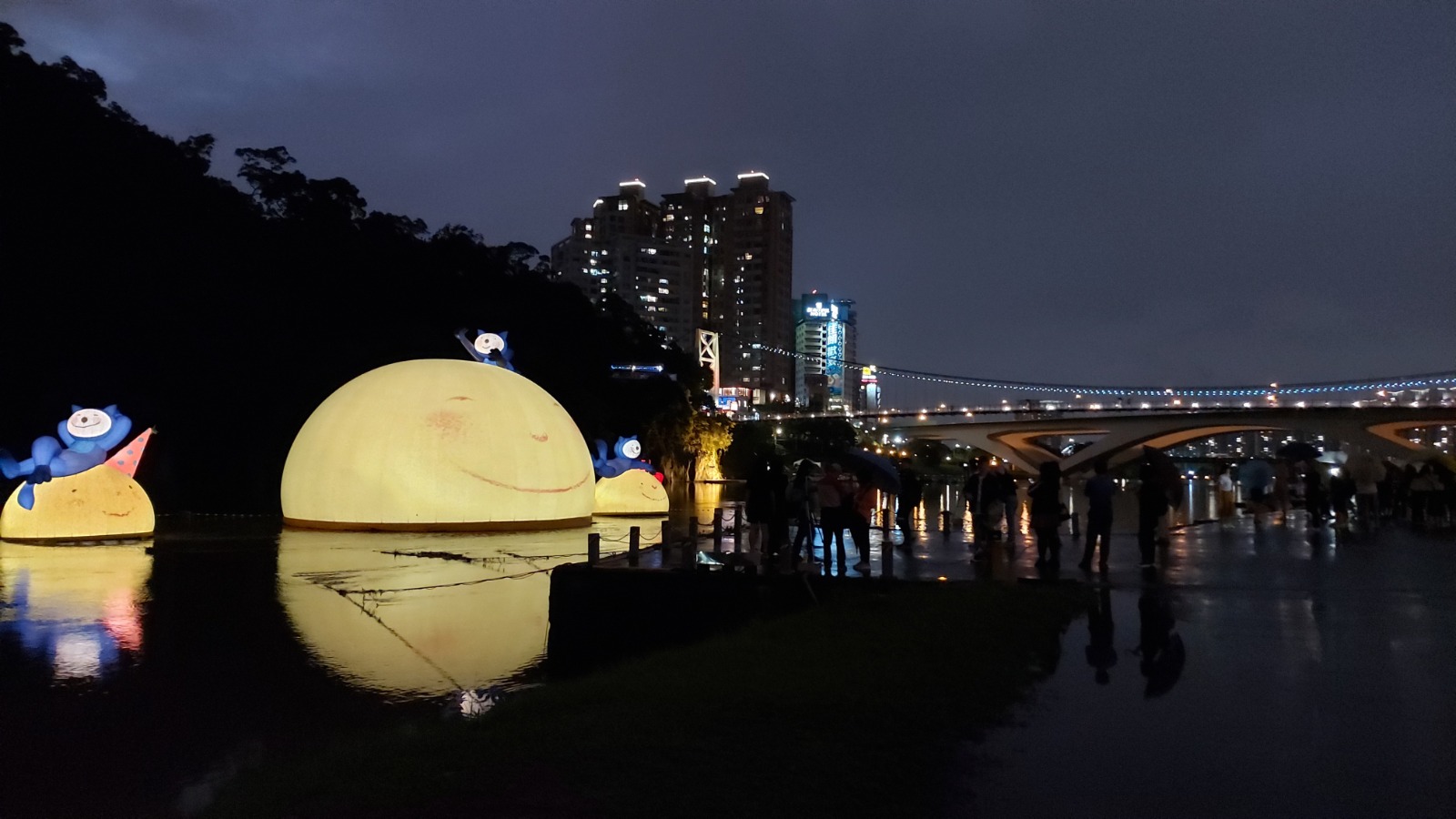 圖片來源/碧潭夜景-LINE熱點用戶