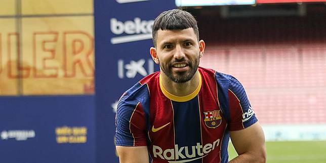 Sergio Aguero diperkenalkan sebagai pemai baru Barcelona pada Selasa (1/6/2021) dinihari WIB. (c) AP Photo