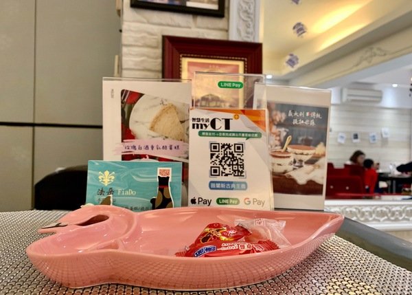 倪倪愛美食－『台中東海藝術街商圈推薦』台中龍井區異國美食、藝術精品藏身巷弄間-台中東海藝術街異國美食佛羅倫斯Firenze義法料理直擊分享