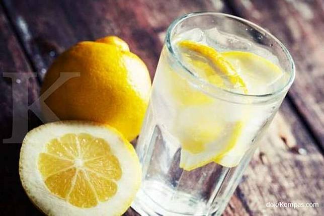 5 Infused Water Buah Dan Sayur Yang Efektif Menurunkan Tekanan Darah Tinggi Kontan Co Id Line Today