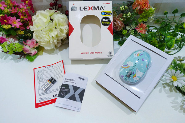 開箱-好用無線文書滑鼠，LEXMA M300R無線光學滑鼠，無線辦公滑鼠推薦，三年保固、到府收送、距離遠、電池壽命長