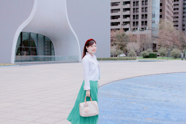 『台灣輕旅拍，外拍推薦』輕鬆自在走遍台中市七期國家歌劇院、堁夏咖啡 Café Crotchet、蔦屋書店 台中市政店、草悟廣場、道和六藝文化館刑務所演武場捕捉網美一日景點，透過鏡頭紀錄每一刻回憶-Snaping 攝影服務直擊分享