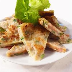 ◎●由方政裕師傅技術指導研發製作br●挑戰煎好厚度1.5公分br●魚漿選用新鮮金線連魚肉調配而成|◎|◎主商品:月亮蝦餅200公克/片*8片成分：蝦仁.花枝.金線魚漿.胡椒.鹽.春捲皮.特級砂糖.高級